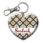 Drevená kľúčenka – Svidník – vzor tradičnej výšivky