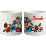 Presso šálka – Slovensko – ženy v kroji a ovocie