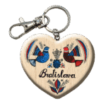 Drevená kľúčenka