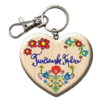 Drevená kľúčenka