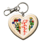 Drevená kľúčenka