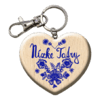 Drevená kľúčenka