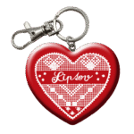 Drevená kľúčenka