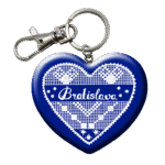 Drevená kľúčenka