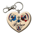 Drevená kľúčenka