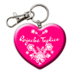 Drevená kľúčenka