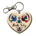 Drevená kľúčenka