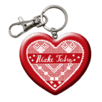 Drevená kľúčenka